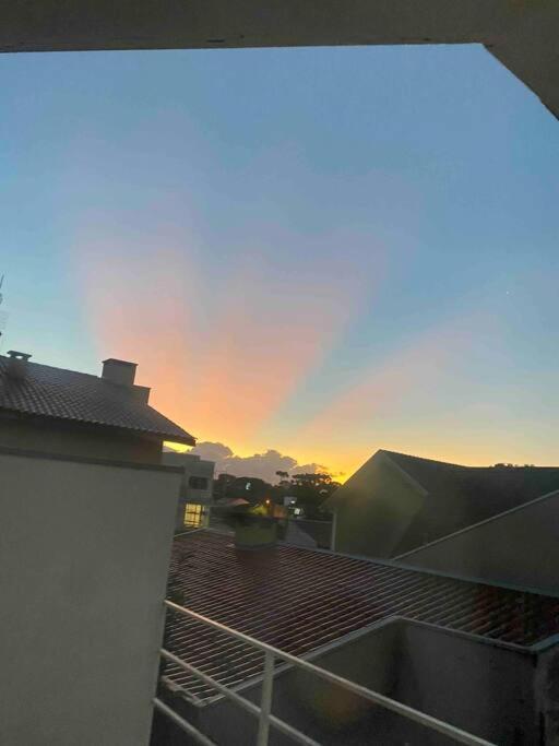 Sobrado Espacoso Em Santa Felicidade Curitiba Exteriér fotografie
